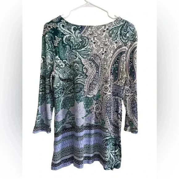 Chico’s — Villa Paisley V-Neck Top - Picture 4 of 12